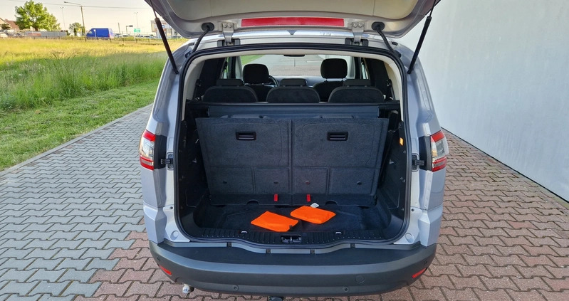 Ford S-Max cena 35900 przebieg: 228000, rok produkcji 2011 z Gniezno małe 211